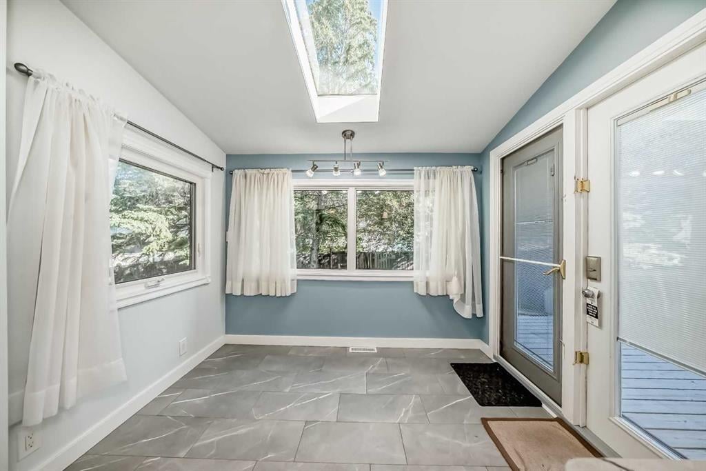 6628 Ranchview - Thumbnail 4