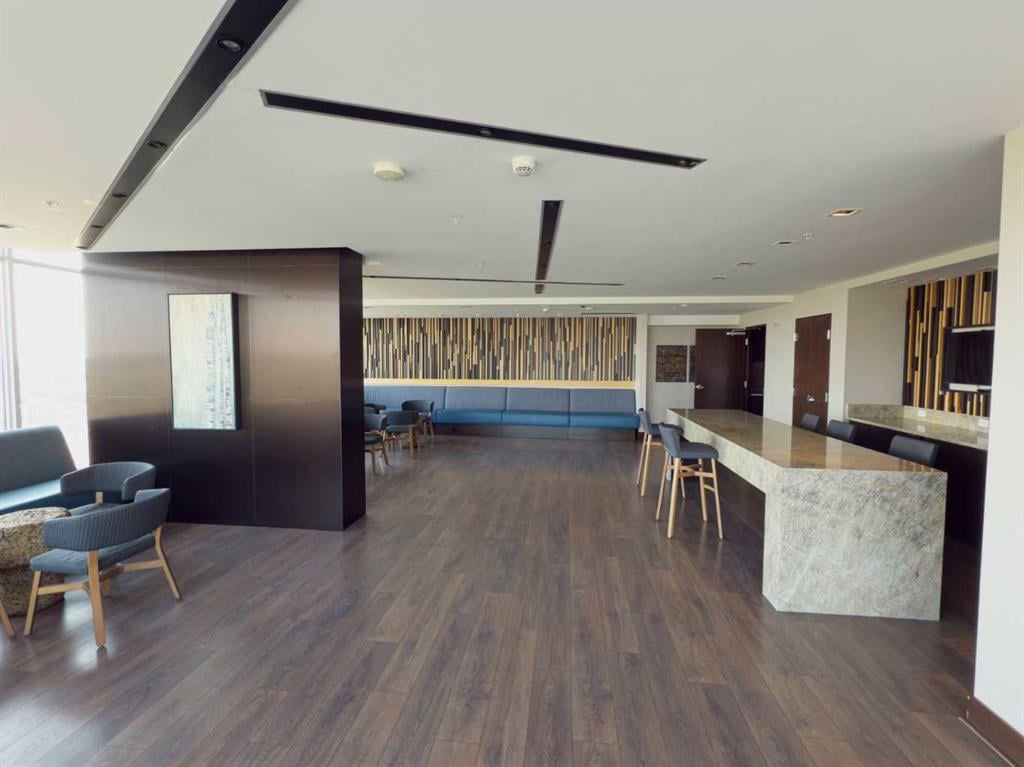 550 Riverfront - Thumbnail 6
