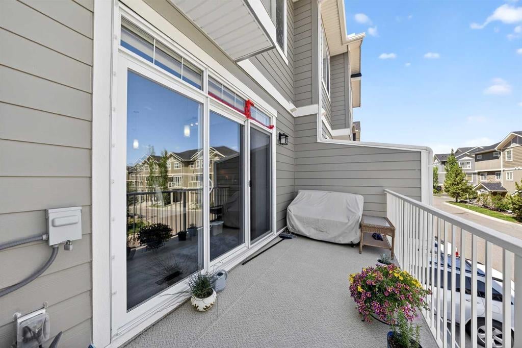 523 Evanston - Thumbnail 8