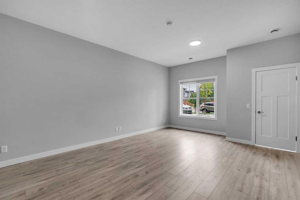 853 Cranston - Thumbnail 8