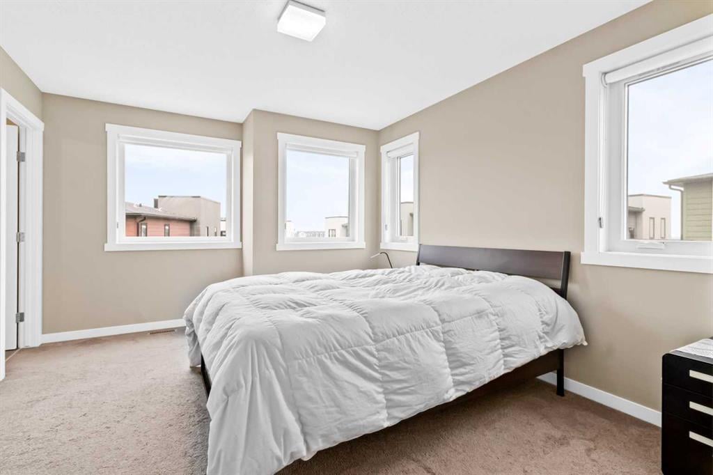 218 Sherwood - Thumbnail 5