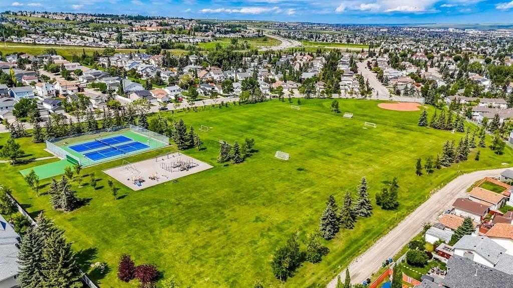 66 Macewan Ridge - Thumbnail 6
