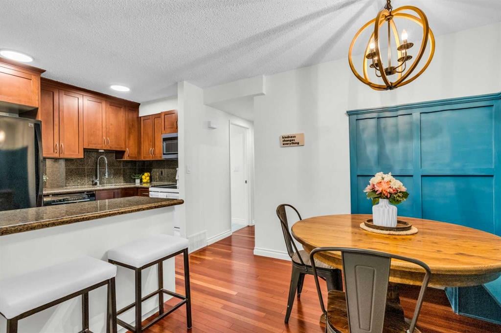803 Varsity Estates - Thumbnail 7