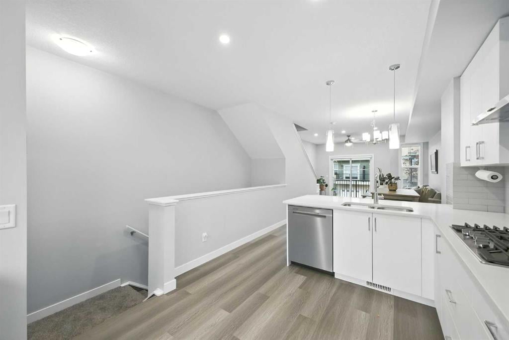 908 Sage Hill - Thumbnail 8