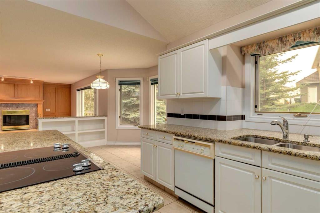 10274 Hamptons - Thumbnail 2