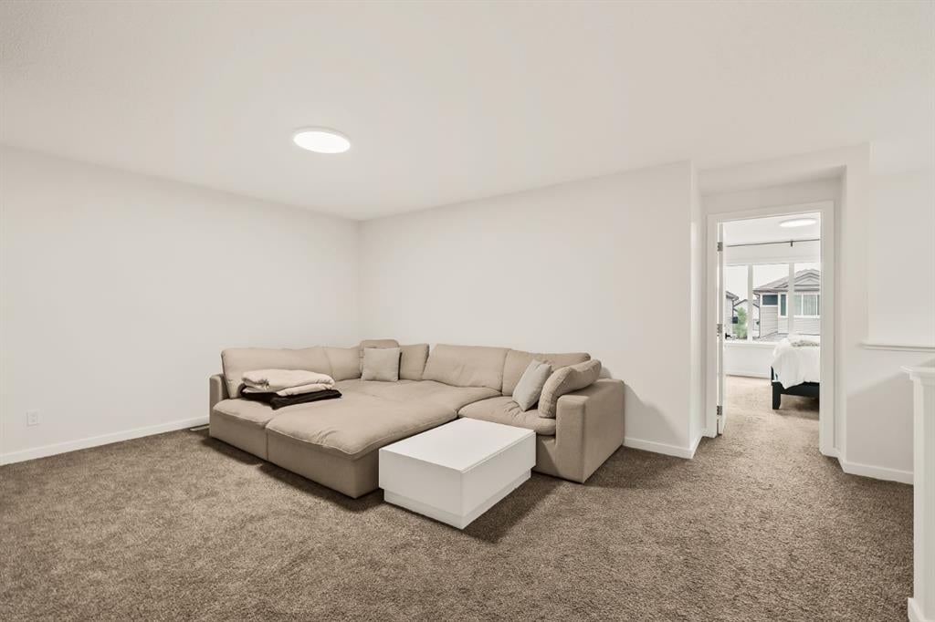 229 Walgrove - Thumbnail 2