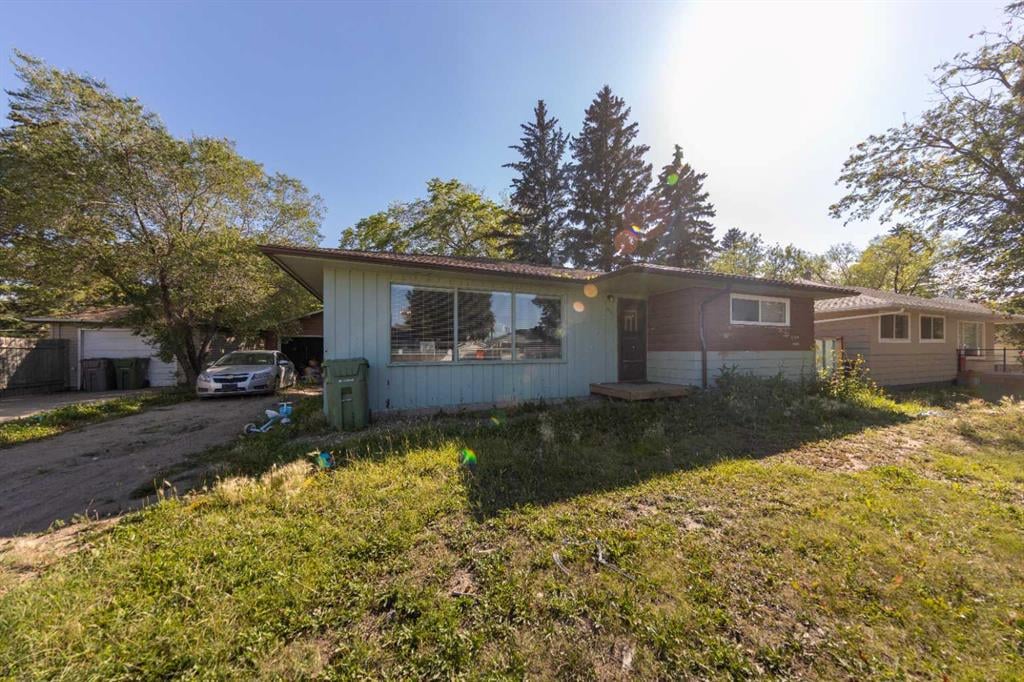5711 51 Street - Thumbnail 1