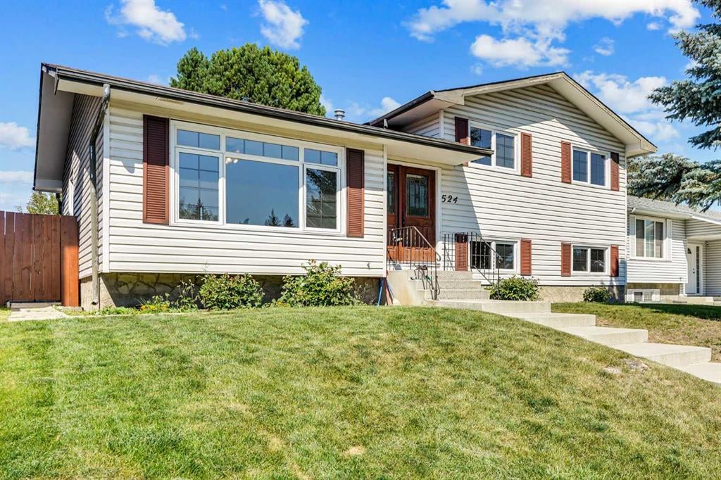 524 Whitehorn - Thumbnail 1