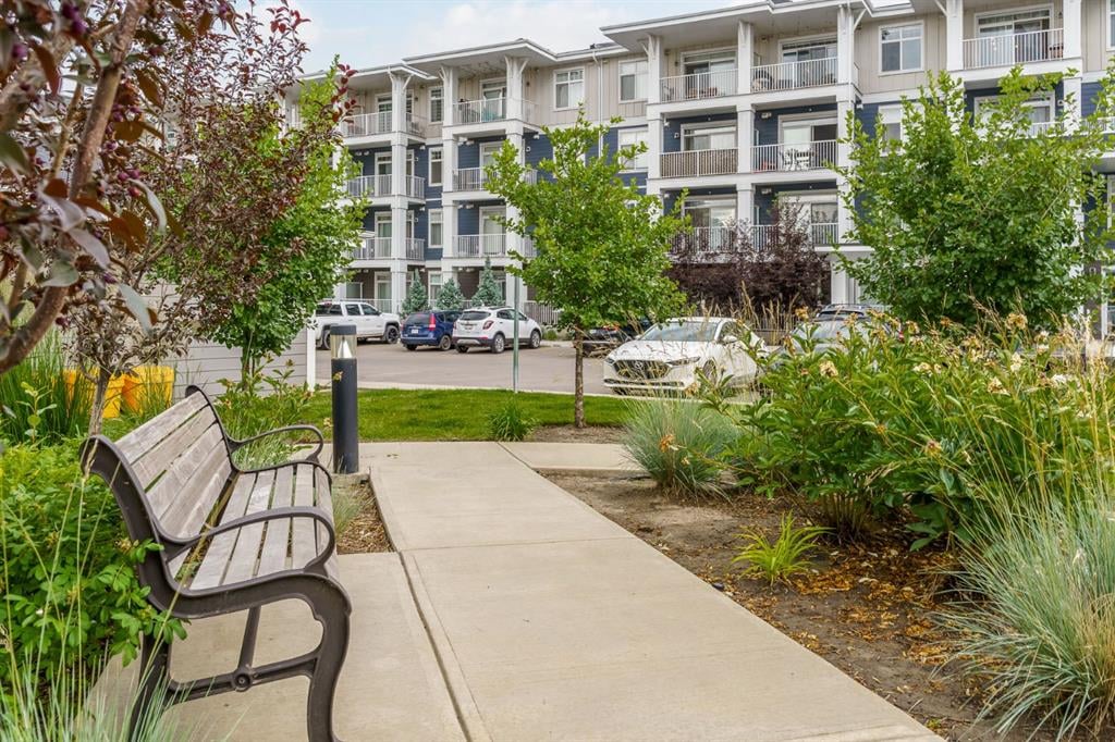 200 Auburn Meadows - Thumbnail 5