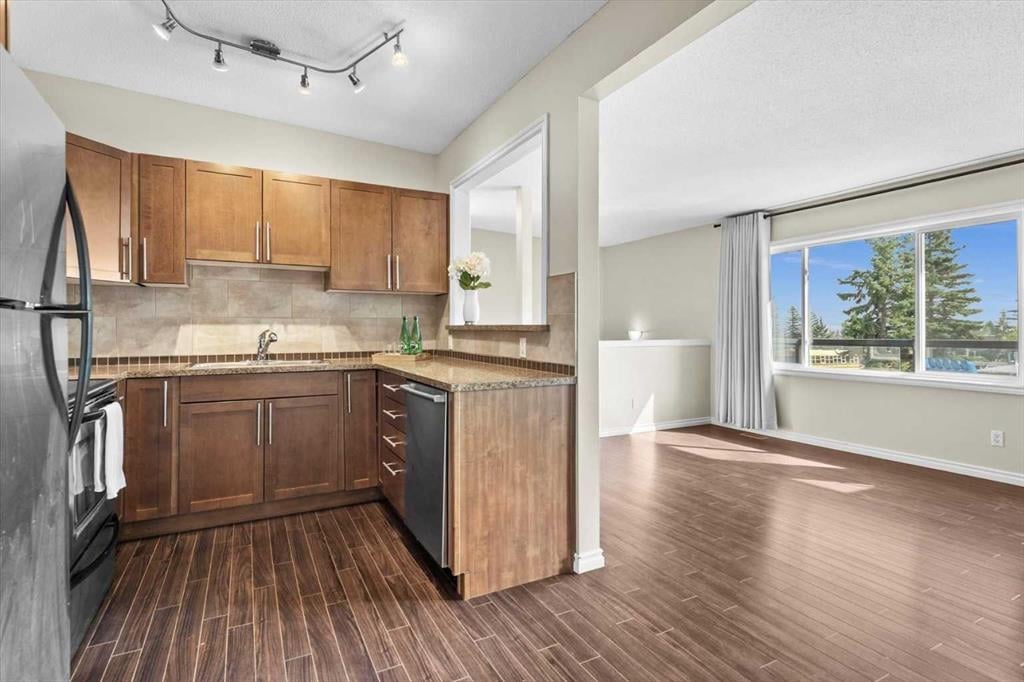 103 Huntington Park - Thumbnail 5