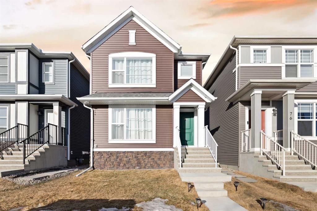 72 Corner Glen - Thumbnail 1