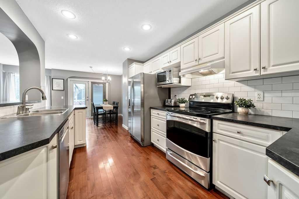 119 Bridlecreek - Thumbnail 1