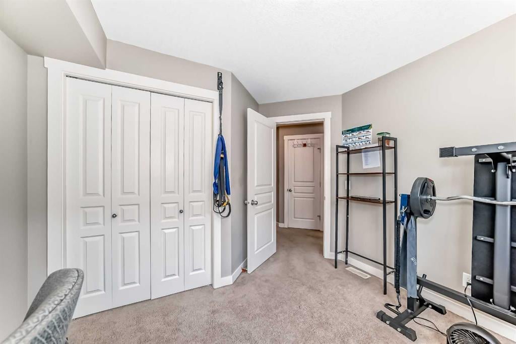 1130 Mckenzie Towne - Thumbnail 2
