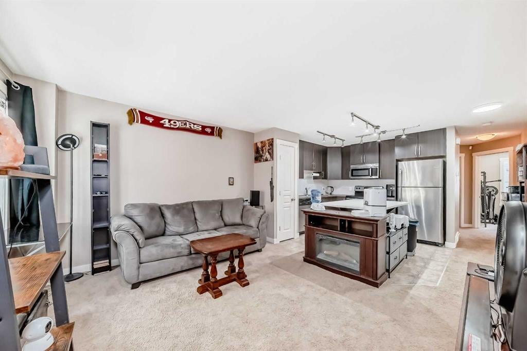 1130 Mckenzie Towne - Thumbnail 6