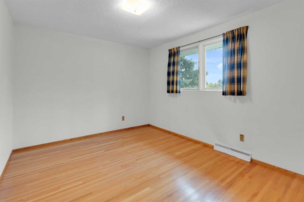 2711 Crawford - Thumbnail 4