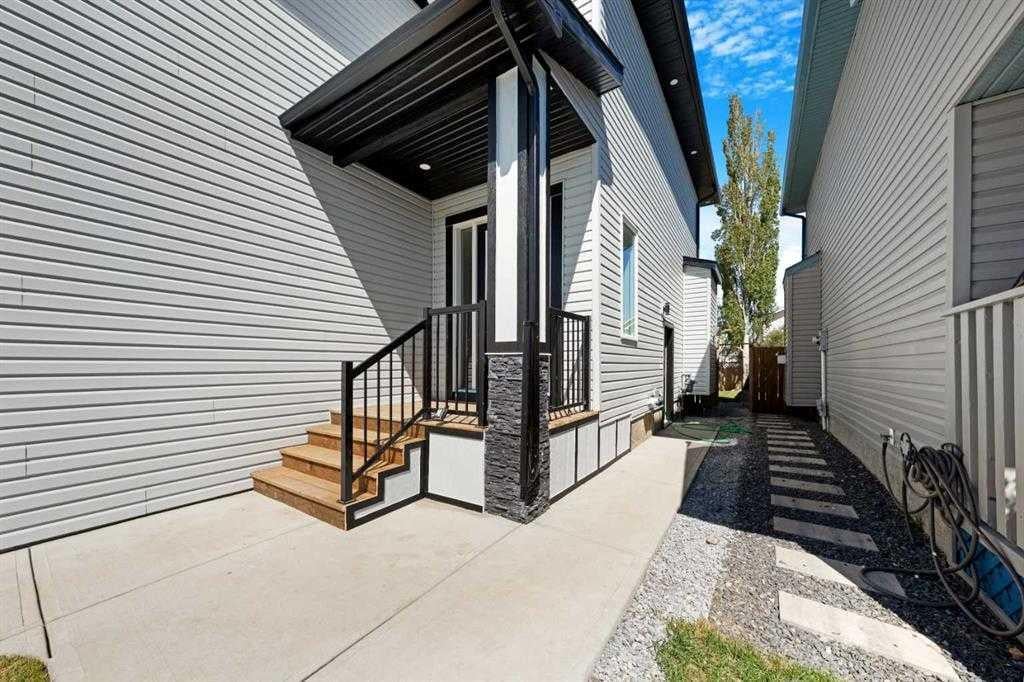 136 DOUGLAS RIDGE - Thumbnail 6