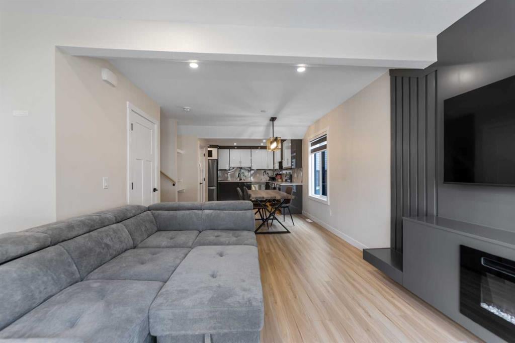 253 Martindale - Thumbnail 6