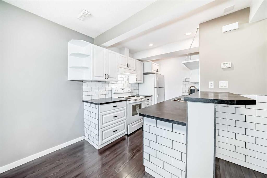 200 Brookpark - Thumbnail 7