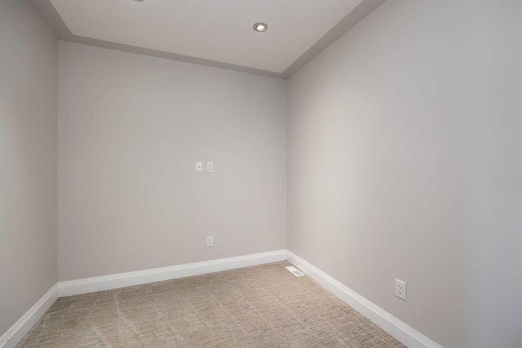 337 Collicott - Thumbnail 3