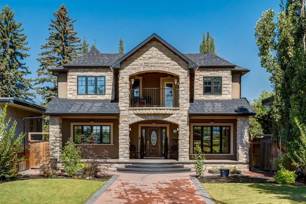 1840 Westmount - Thumbnail 1