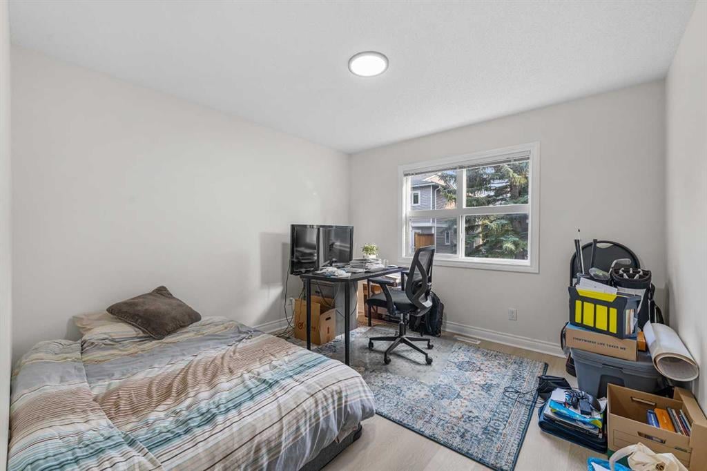 27 Cedarwood - Thumbnail 8