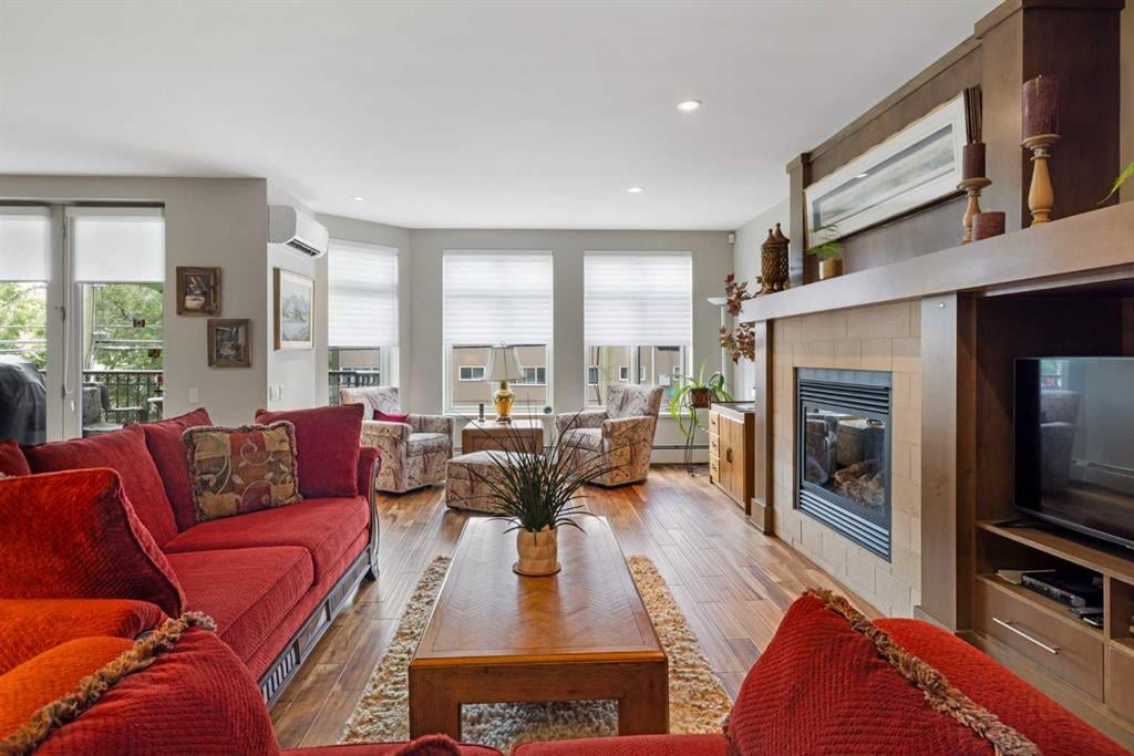 1407 Kensington - Thumbnail 2
