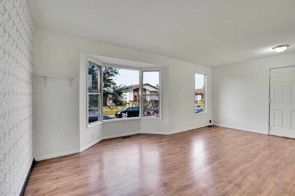 537 Whiteland - Thumbnail 6
