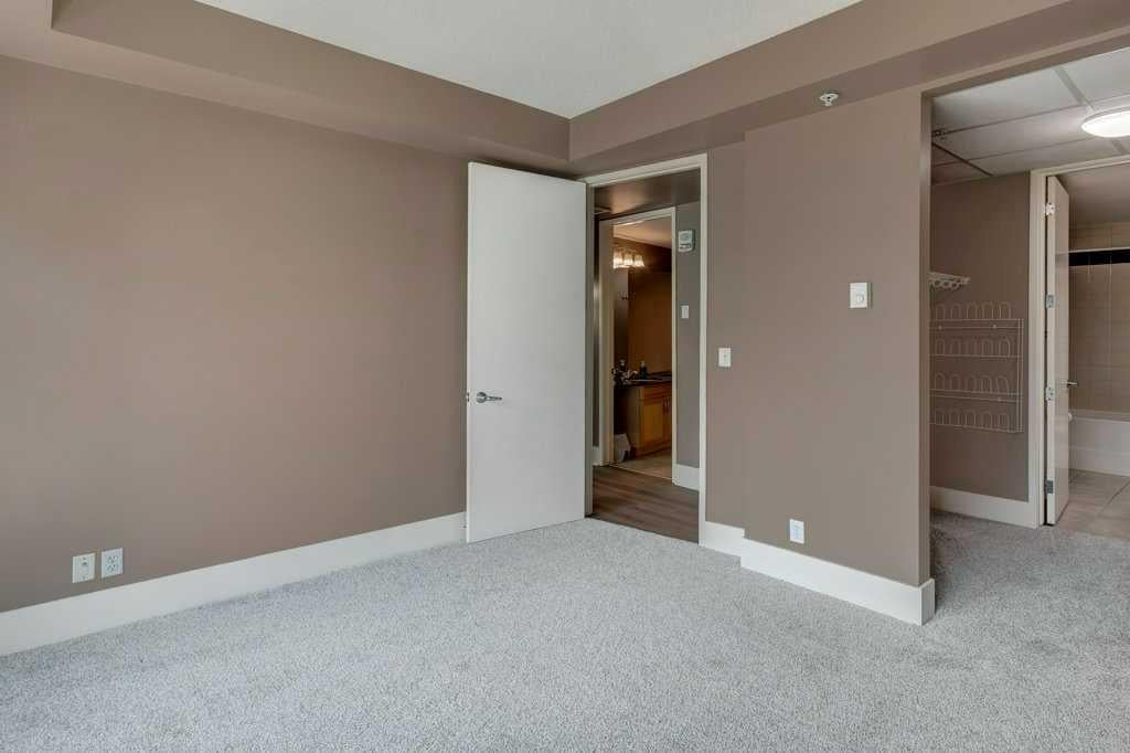 205 Riverfront - Thumbnail 5