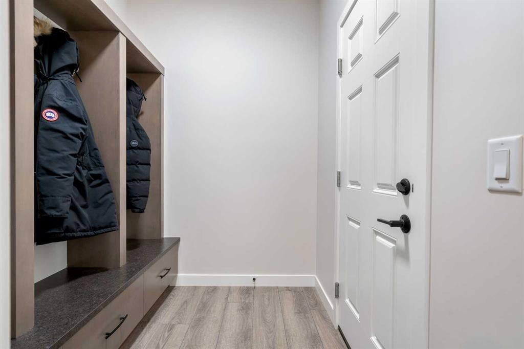 887 Seton - Thumbnail 7