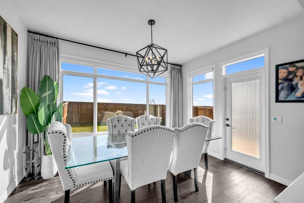 313 Corner Meadows - Thumbnail 8