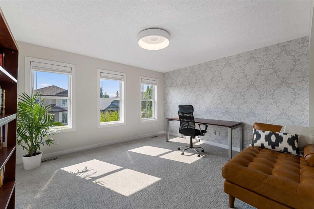 105 Elgin Meadows - Thumbnail 3