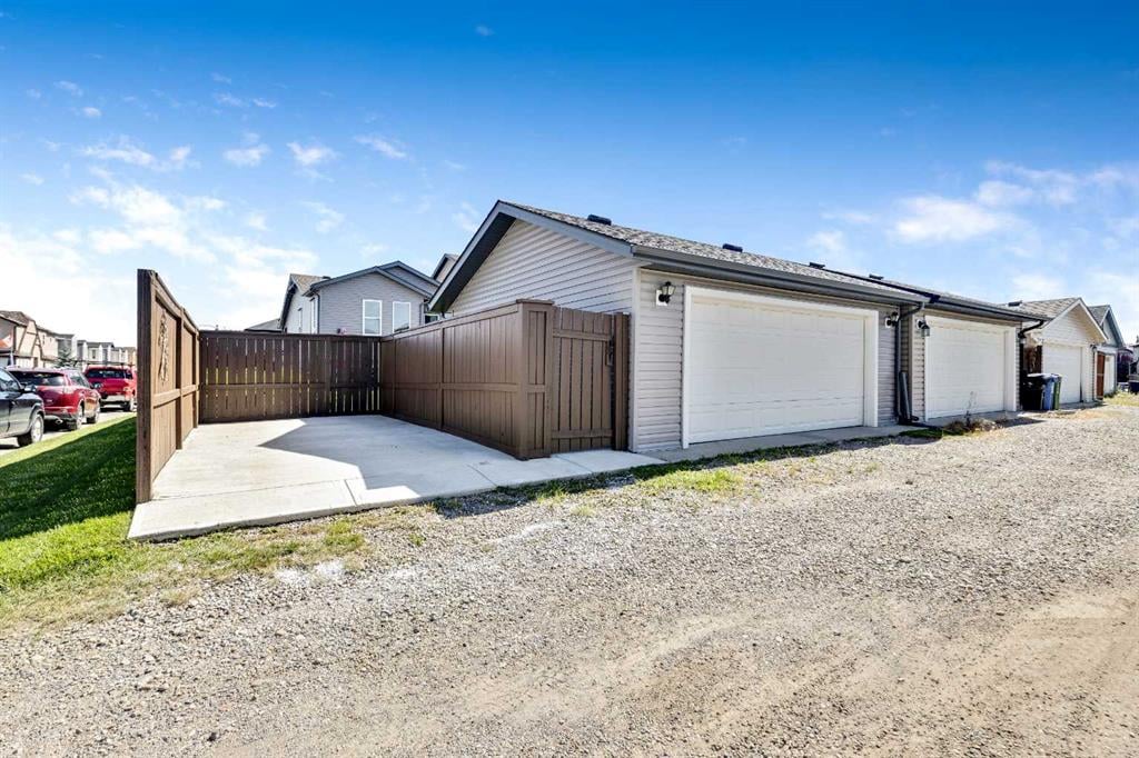 110 Covecreek - Thumbnail 4