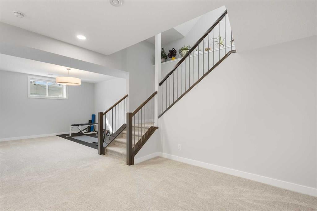 246 West Grove - Thumbnail 5