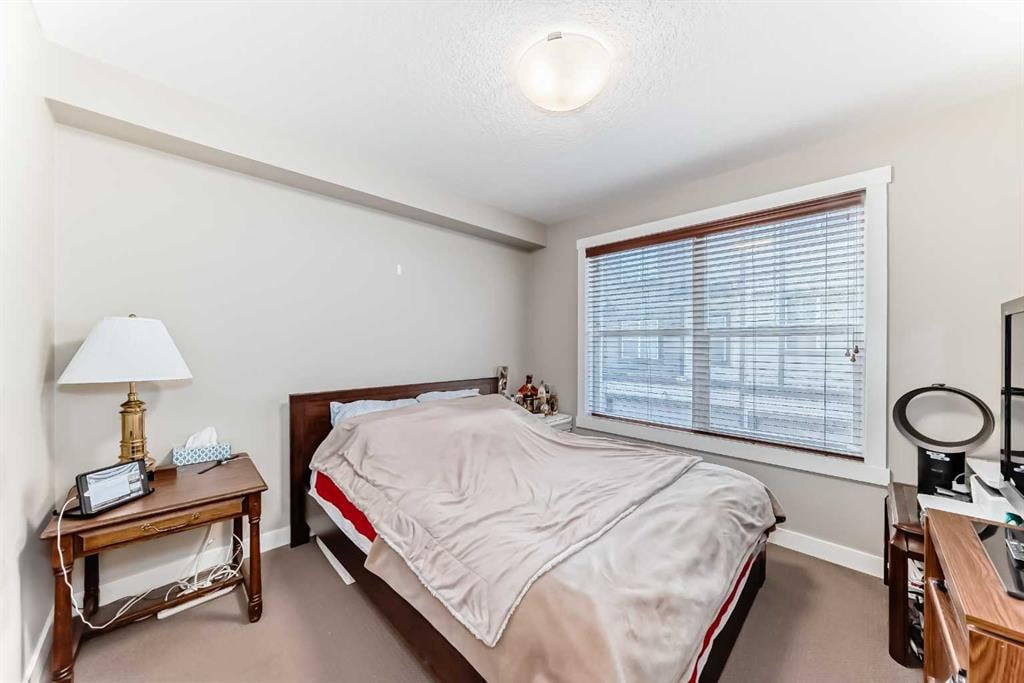 307 Mckenzie Towne - Thumbnail 3