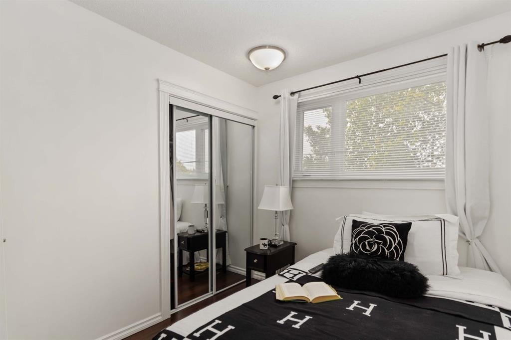 141 Hillcrest - Thumbnail 5