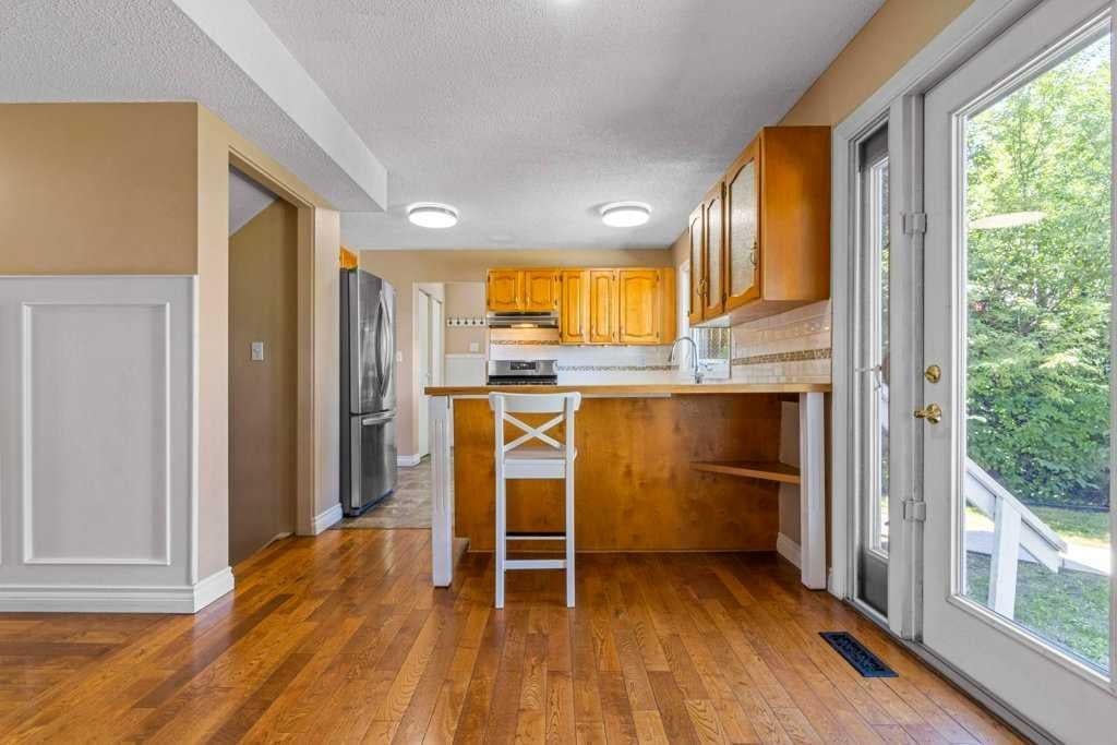 320 Parkridge - Thumbnail 7