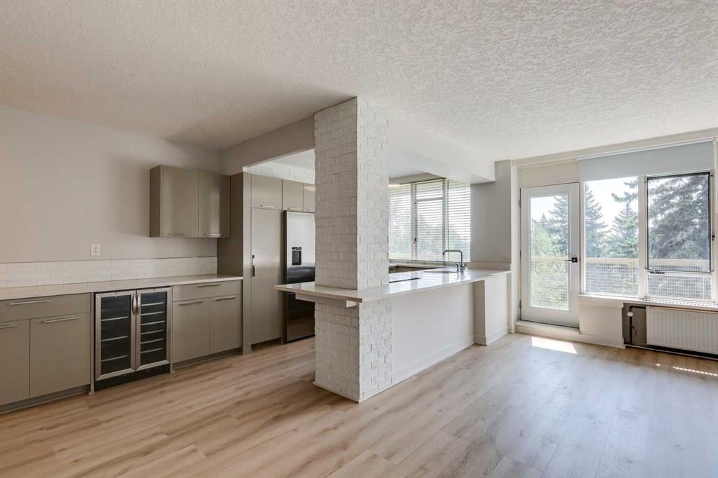3316 Rideau - Thumbnail 2