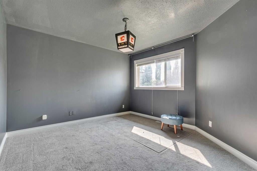 1374 Strathcona - Thumbnail 8