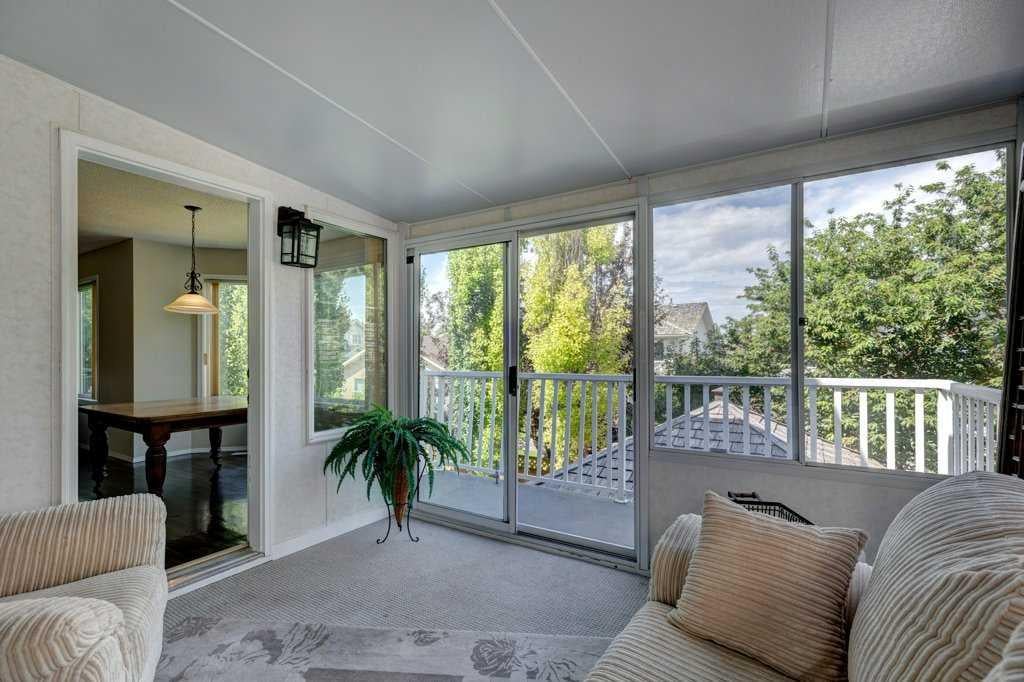 3430 Douglasdale - Thumbnail 1