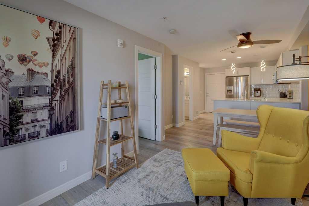 450 Kincora Glen - Thumbnail 3