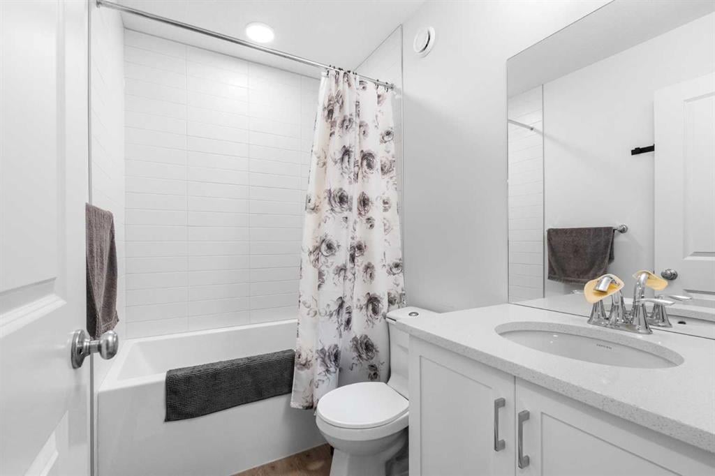 261 Walcrest - Thumbnail 3