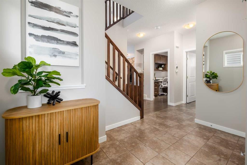 133 Cougar Ridge - Thumbnail 8