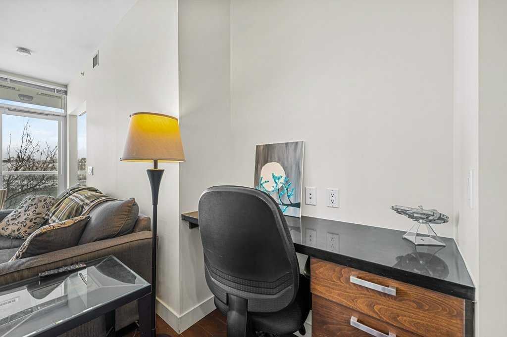 222 Riverfront - Thumbnail 8