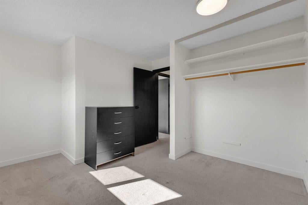 200 Shawnessy - Thumbnail 8