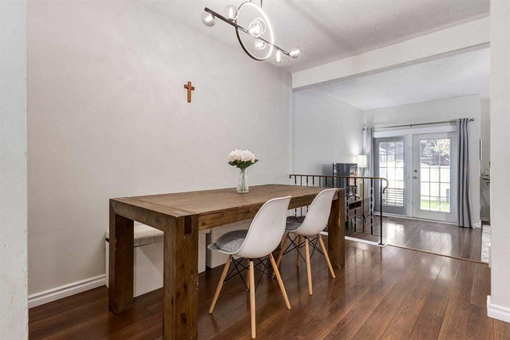 1111 Canterbury - Thumbnail 2