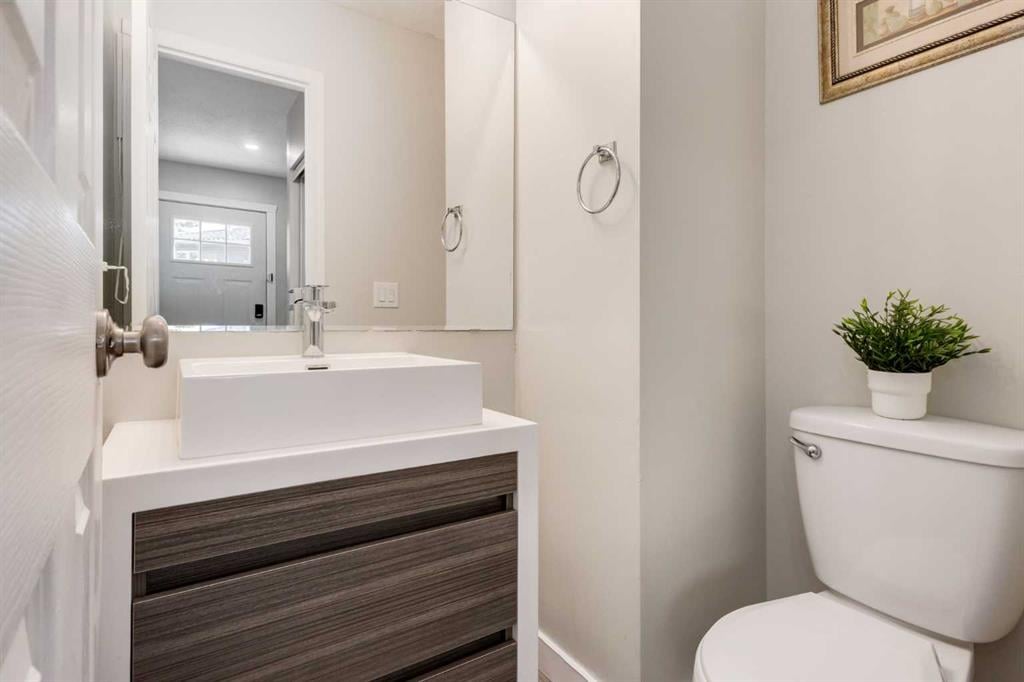 1111 Canterbury - Thumbnail 7