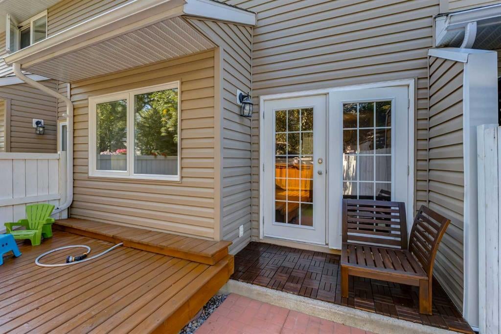 1111 Canterbury - Thumbnail 4