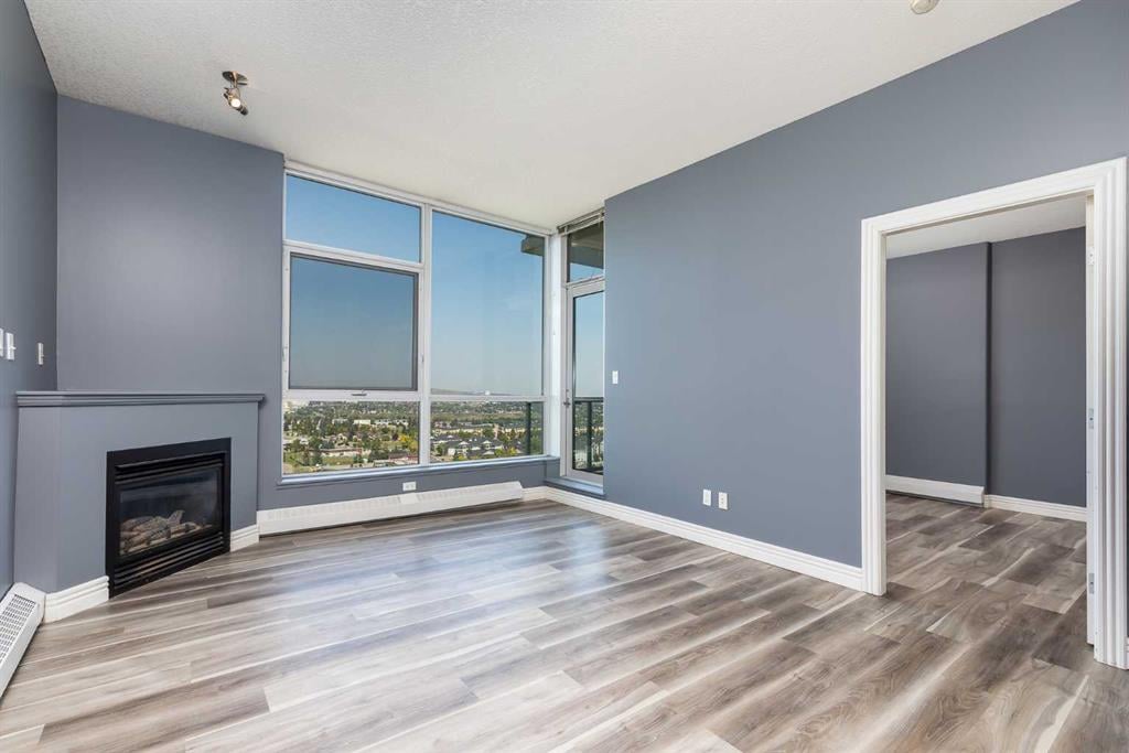 55 Spruce - Thumbnail 8