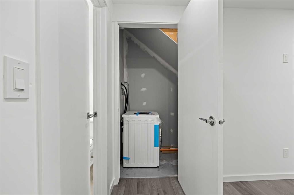 685 Livingston - Thumbnail 5