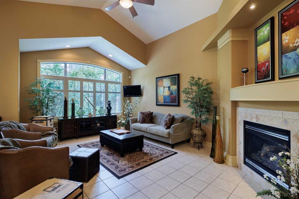 38 Tuscany Glen - Thumbnail 8